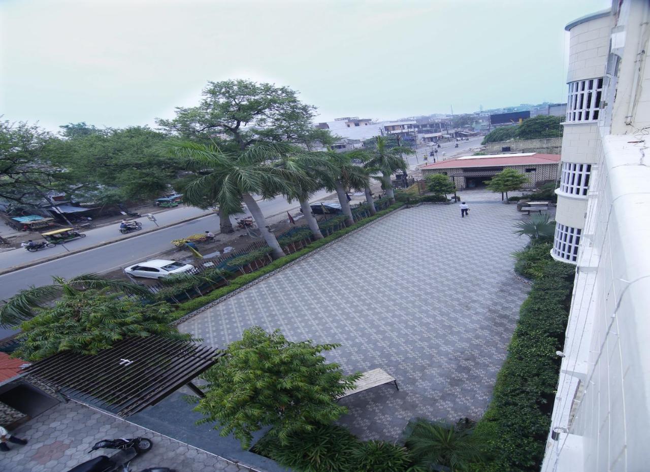 โรงแรม ชีทาล รีเจนซี่ มถุรา ภายนอก รูปภาพ